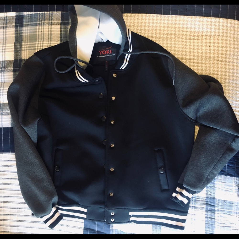 BLACK & WHITE YOKI Hooded Sweatshirt-Style Jacket - Picture 2 of 4